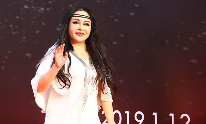 惠因病去世上个月刚抱孙子开元ky棋牌62岁千百(图3) 惠因病去世上个月刚抱孙子开元ky棋牌62岁千百(图3)